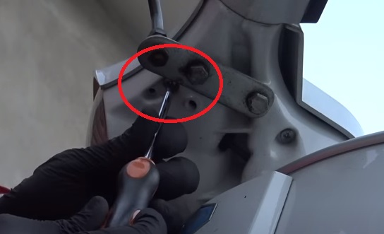 vite blocco copertura manubrio Vespa Px 
